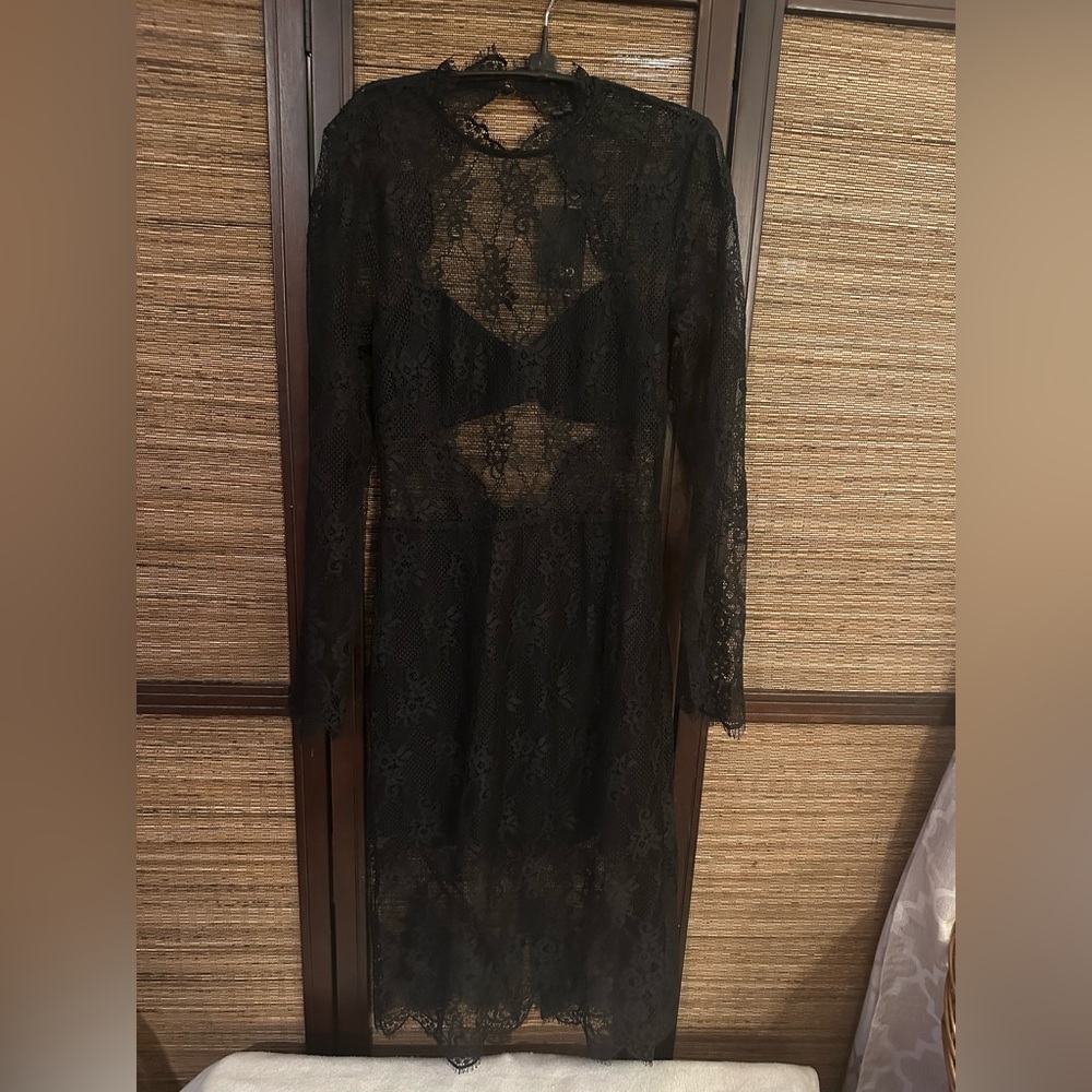 NWT NBD Carrie Black Lace Long Sleeve Dress